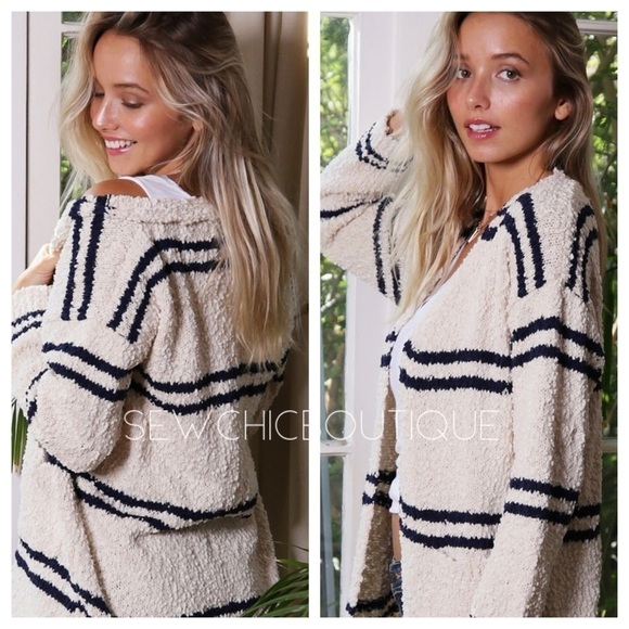 Ivory & Navy Popcorn Textured Striped Cardy - Picture 2 of 7